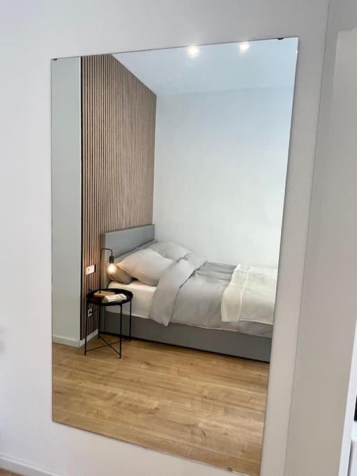 Modernes Apartment Im Zentrum Von Карлсруэ Экстерьер фото