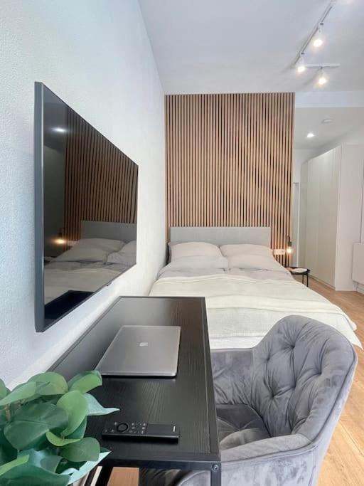 Modernes Apartment Im Zentrum Von Карлсруэ Экстерьер фото